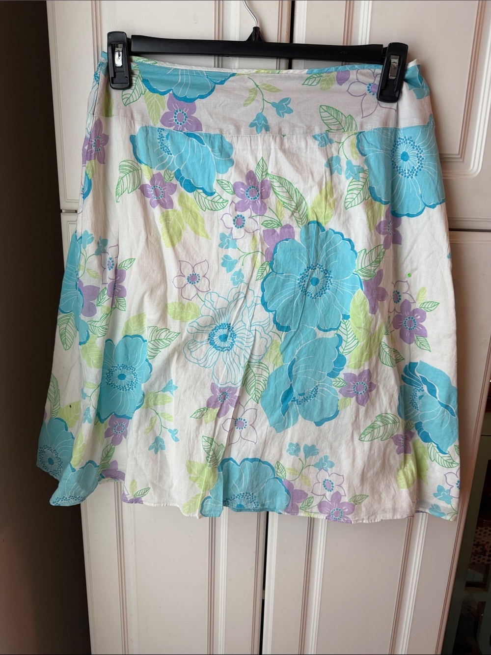 New York & Company White Floral Circle Skirt with Blue & Purple Flowers